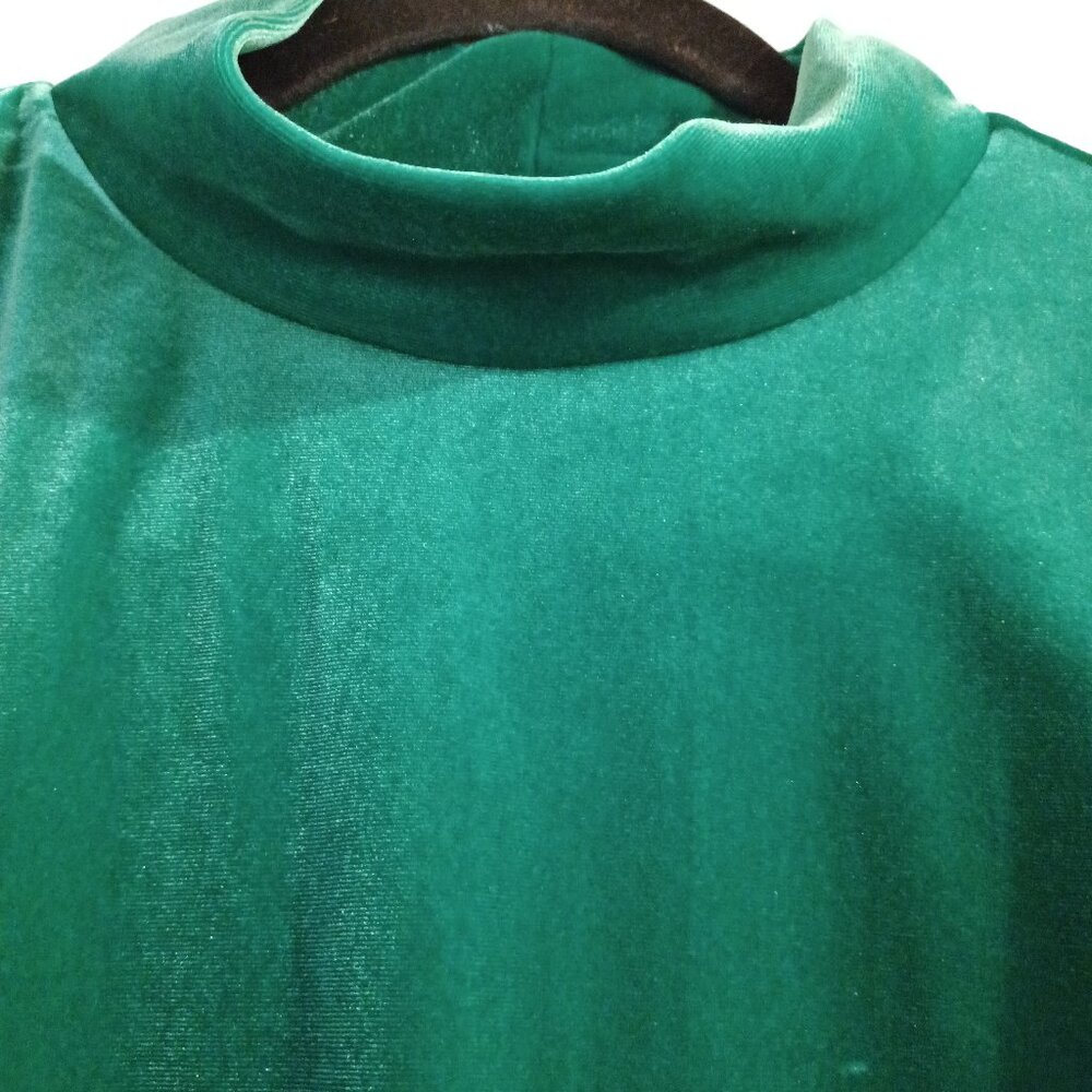 Eye-catching deep Emerald velour-look sleeveless cowl neck
